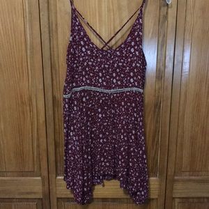 Maroon shark bite hem, tank.